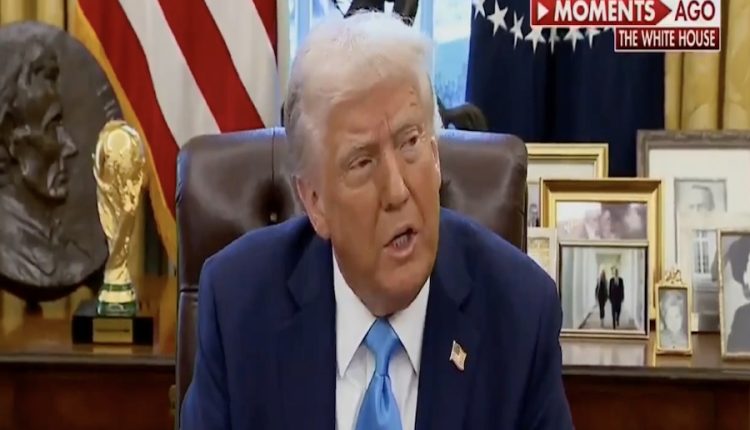 Trump tucker carlson.jpg