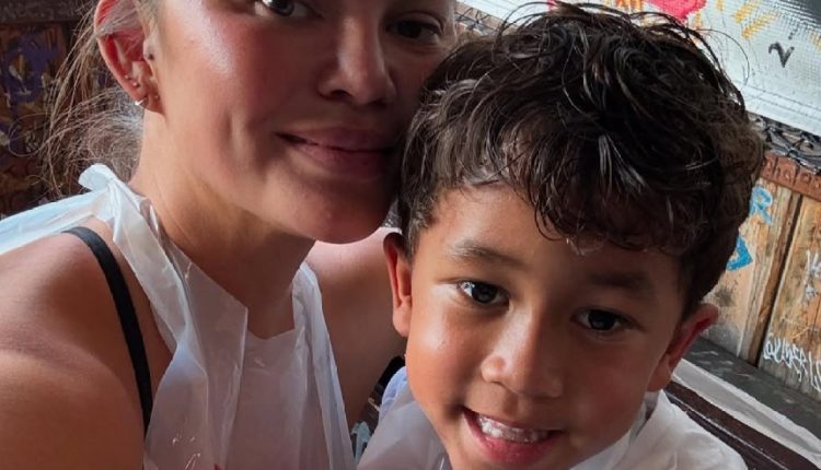 Chrissy teigen gives lebron james barbie type 1 diabetes calling james her son miles hero.jpg