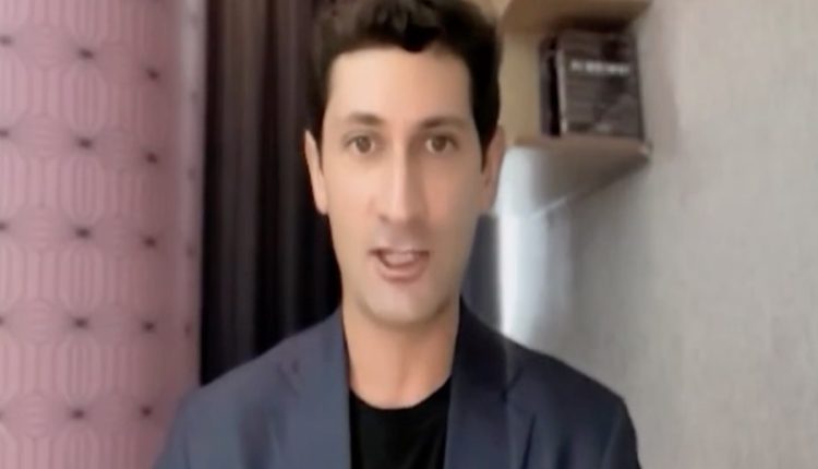 Crowds on demand.jpg