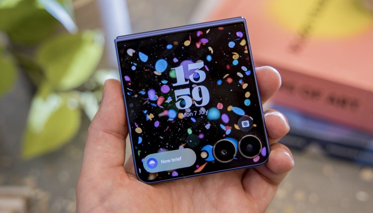 Galaxy z flip 7 review 6 10.jpg