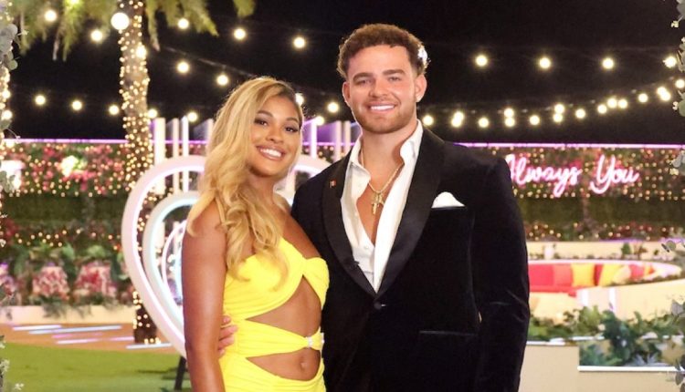 Love island usa season 5 winners marco donatelli hanna wright engaged 0.jpg