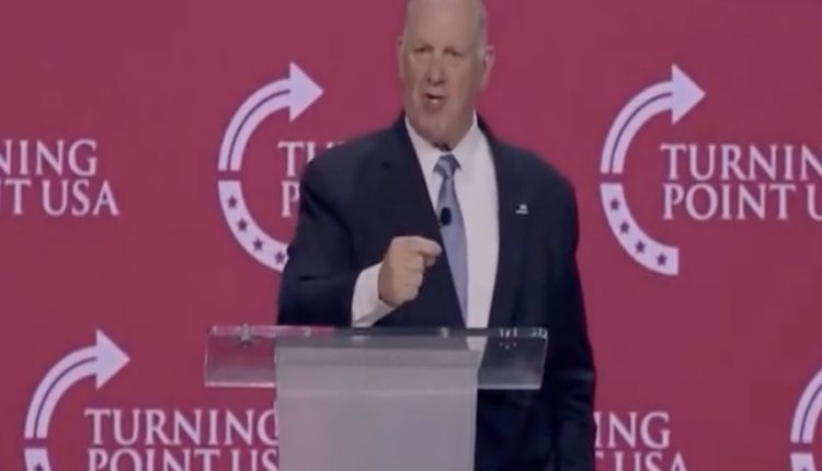 Tom homan heckler.jpg