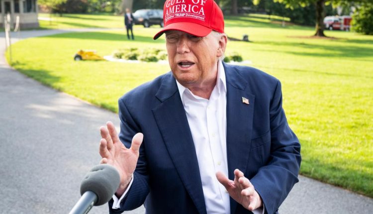 President donald trump wearing red 107461882.jpg