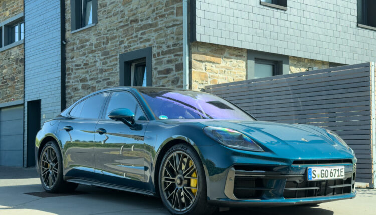 2025 porsche panamera turbo s 1 1152x648.jpg