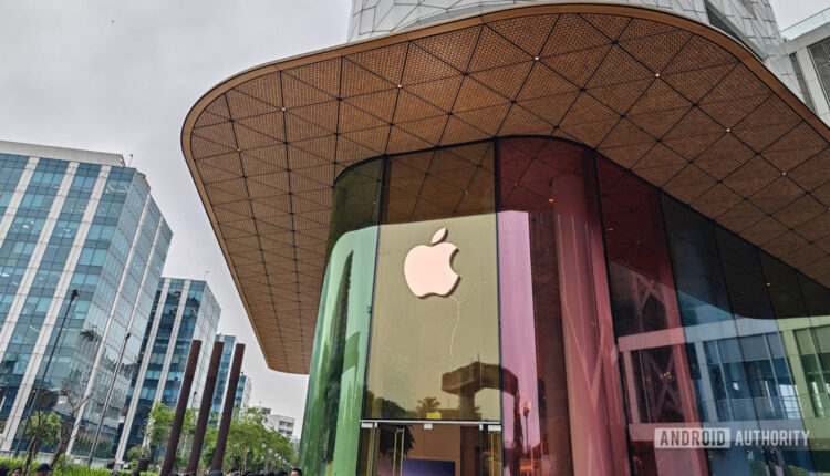 Apple logo apple store bkc 2 scaled.jpg