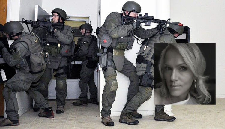 Fbi swat team.jpg