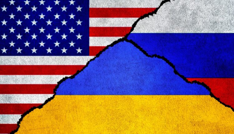 Us ukraine russia flags on wall resized 08.08.25 01.23.25 getty 1430577238.jpg