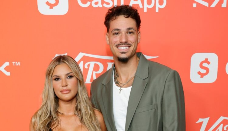 Iris kendall pepe.jpg