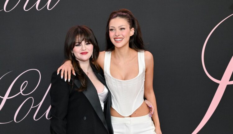 Selena gomez nicola peltz .jpg