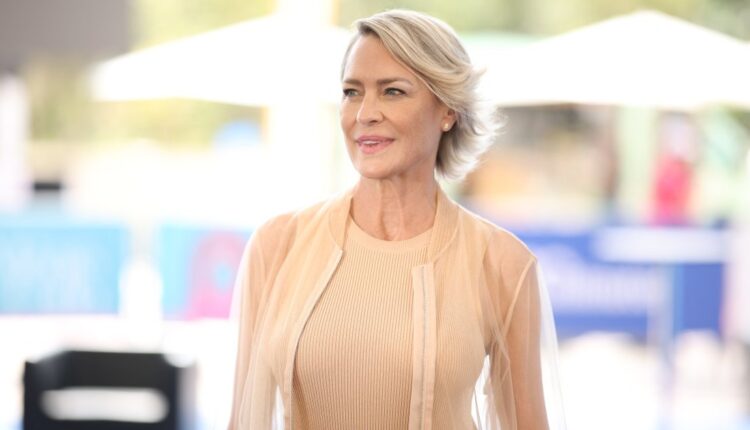 Robin wright reveals the one thing that comes to mind when thinking about the princess bride 2219701.jpeg