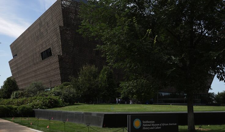 President trump calls for review of smithsonian museum exhibits to ass 736x515.jpg