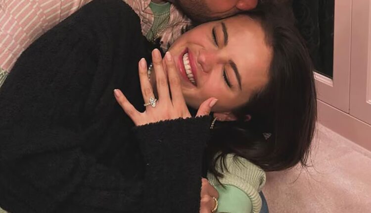 Rs 1200x1200 241211204714 1200 selena gomez benny blanco instagram cjh 121124.jpg