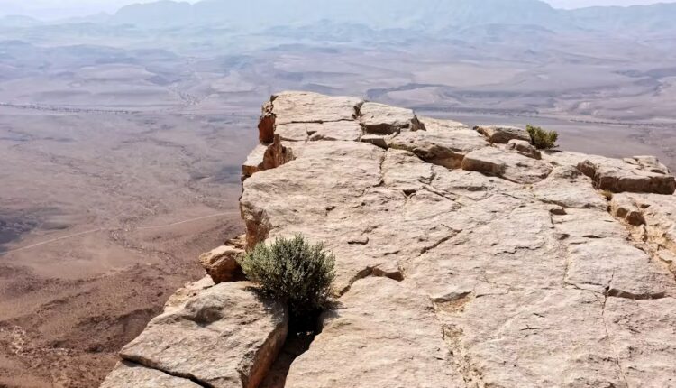 File 20251002 56 aena7g.jpg