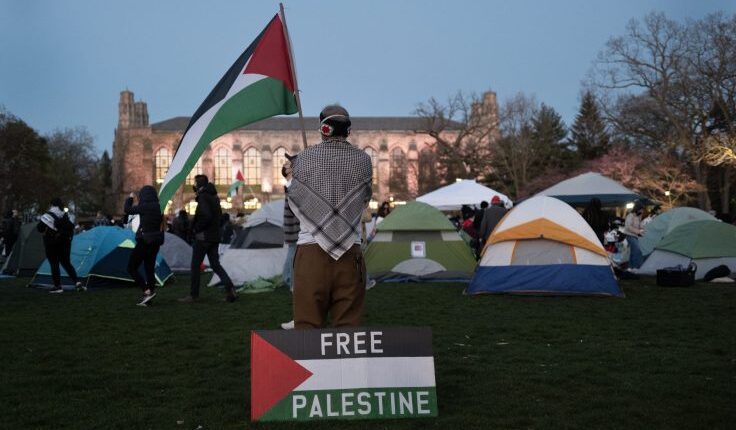 Pro palestinian protestors rally at northwestern university scaled e1714158315821.jpg