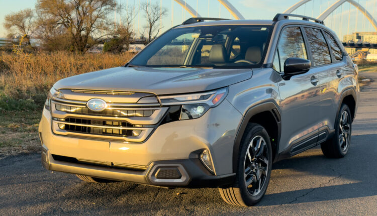 2025 Subaru Forester Hybrid 1 of 14 1152x648.jpg