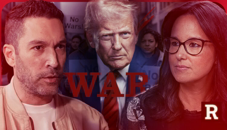 Dave Smith Trump Betryal00086400.jpg