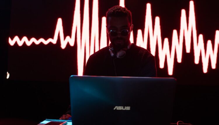 Photo 1519056231101 0f83a012aed3.jpeg.jpeg