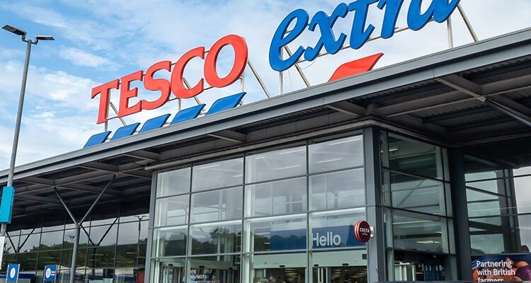 Tesco Extra store exterior Ming adobe.jpg