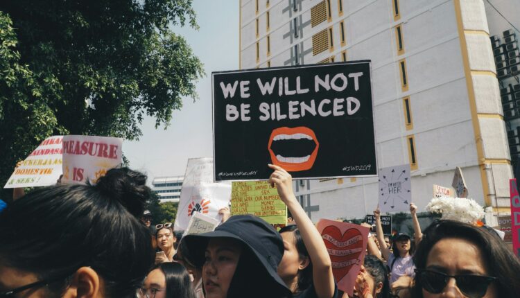 Michelle ding LXUR8IWa0i0 unsplash.jpg