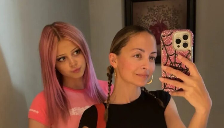 Nicole richie daughter kate harlow.jpg