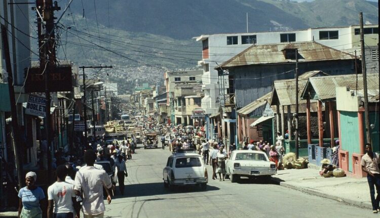 422898456 77d9be1b3b b 1000x600.jpg