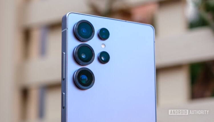 Samsung Galaxy S25 Ultra rear cameras.jpg