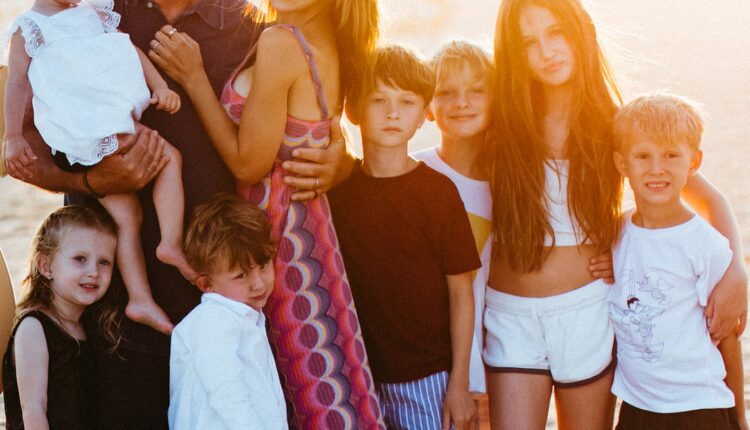 Cr 1200x1200 250312133759 The Baldwins Key Art Photo Credit Rou Shoots .jpg