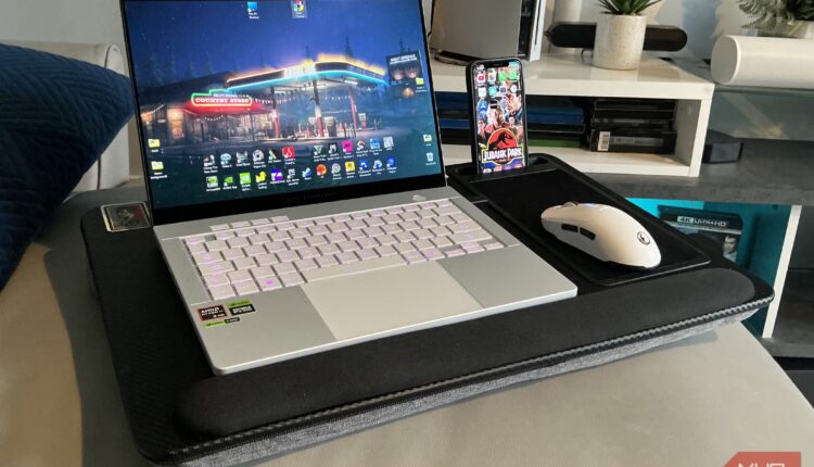 Laptop tray 1.jpg