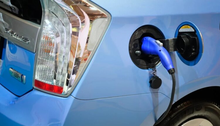 Plug in prius 1200x675.jpg