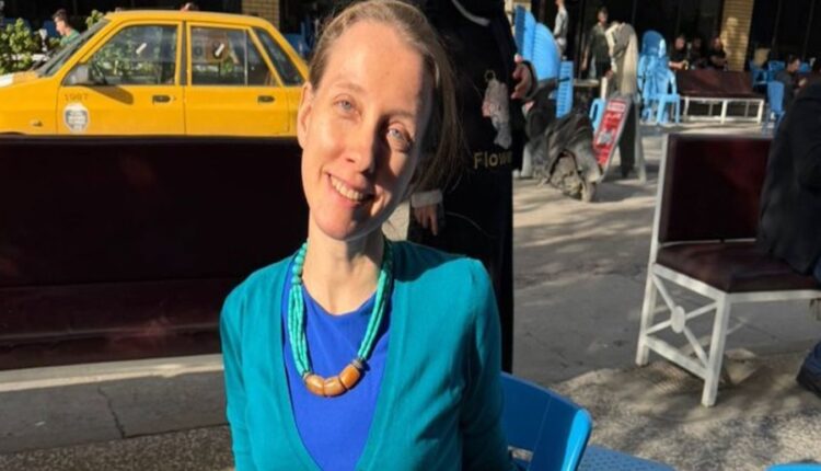 HEwVglFa8AAb 2R.jpeg