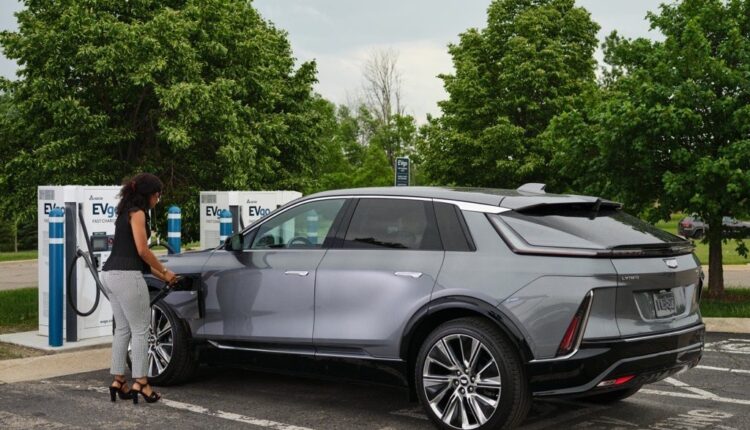 Lyriq charging 1024x648.jpg