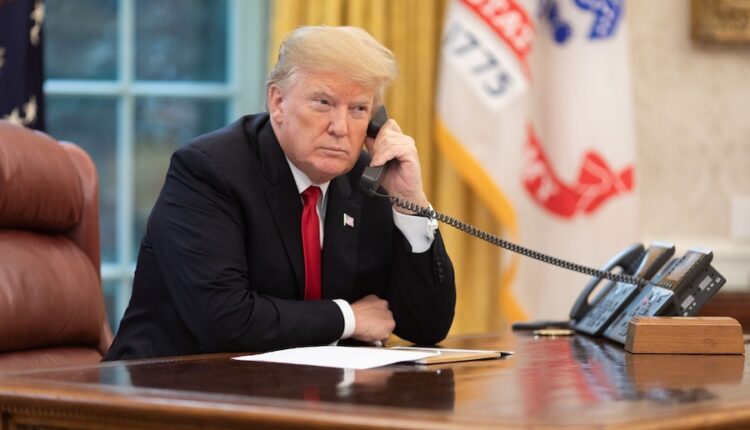 President Donald J. Trump in the Oval Office 44968628495.jpg