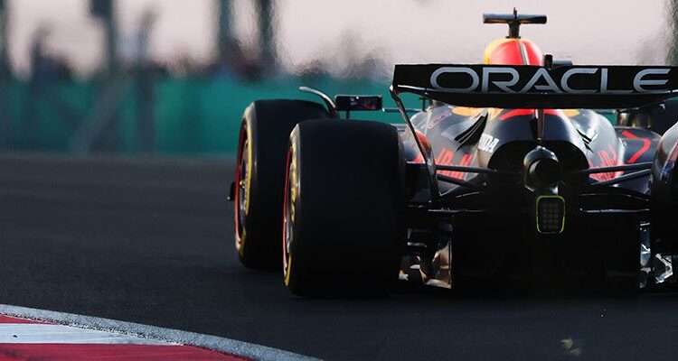 Oracle Red Bull Racing car hero.jpg