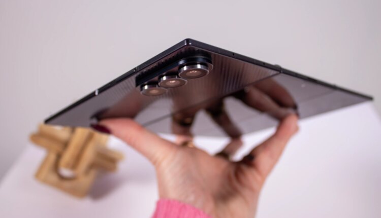 Samsung Galaxy Z TriFold 2.jpg