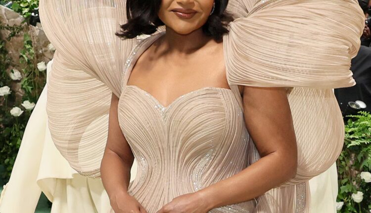 Rs 1200x1200 240506151307 Mindy Kaling Thumbnail.jpg