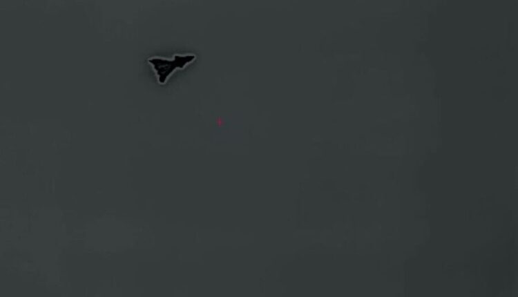 Triangular Air Craft 1 900x600.jpg
