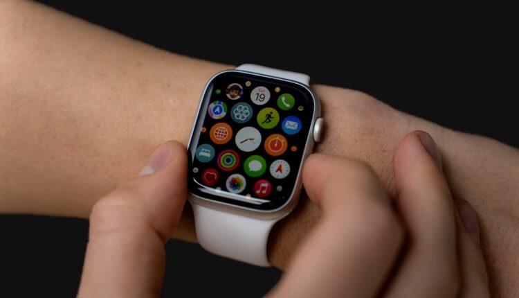 Image for How to Silence Your Apple Watch.jpg