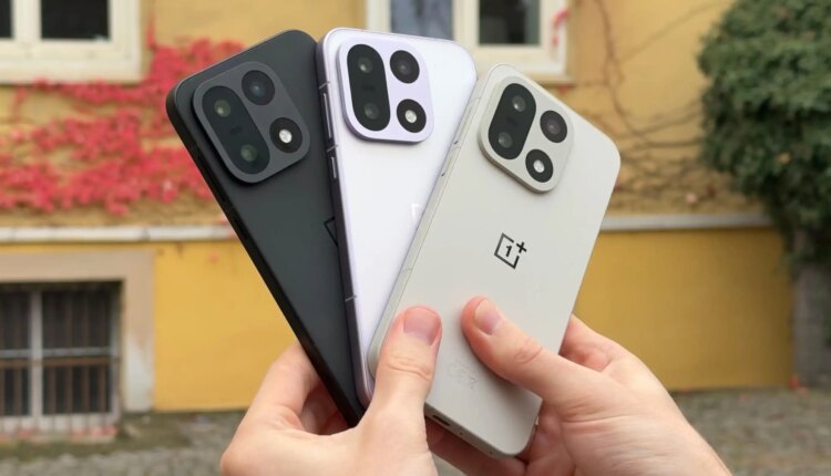 3190509 0 55956700 1784296016 OnePlus 15 REVIEW colourways handheld.jpg