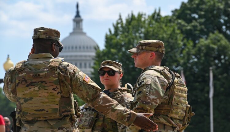 DC National Guard Leaders Deputized for DC Safe and Beautiful Task Force 9260119.jpg