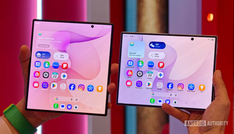 Z fold 8 vs z fold 8 ultra 2.jpg