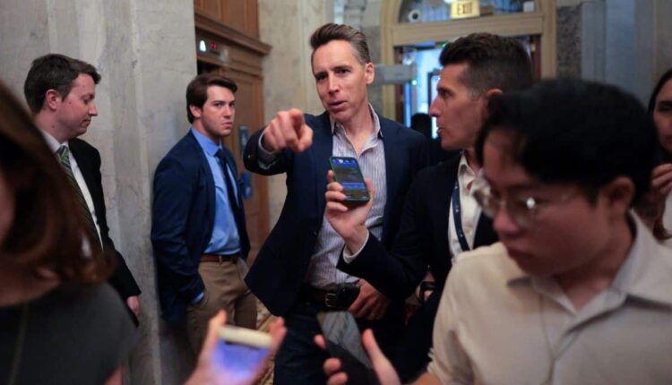 Josh Hawley.jpg