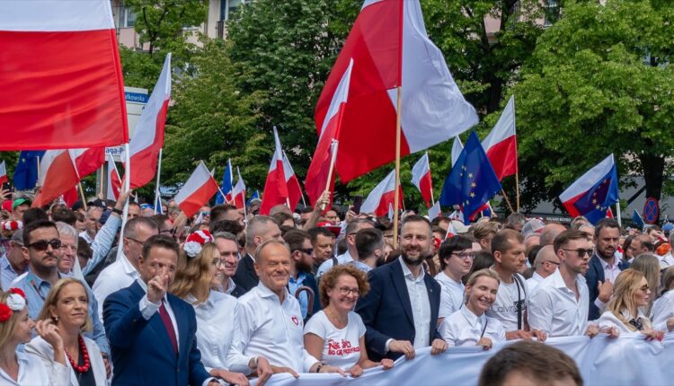 Tusk march warsaw 2025.jpg