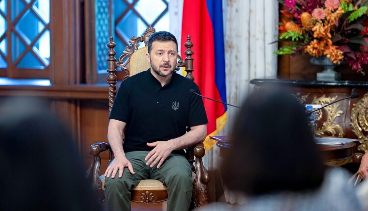 Zelenskyy speaking.jpg